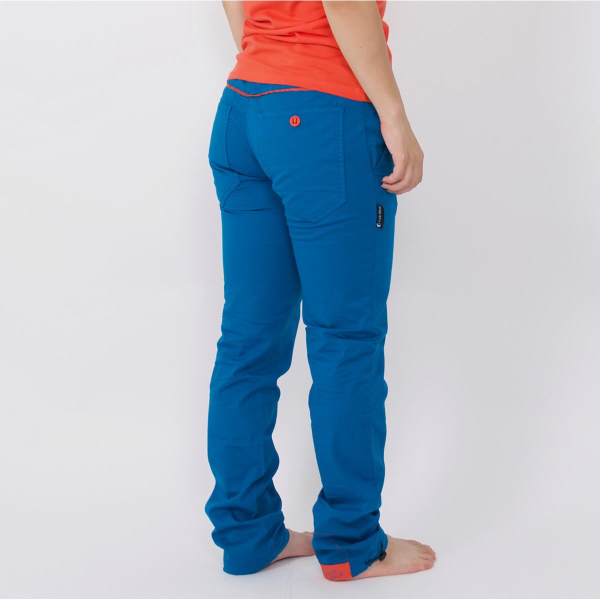 SUSAN PANTS WOMAN(スーザン・パンツ・ウィメンズ)